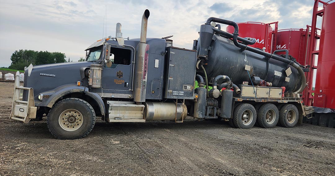vac-truck-6